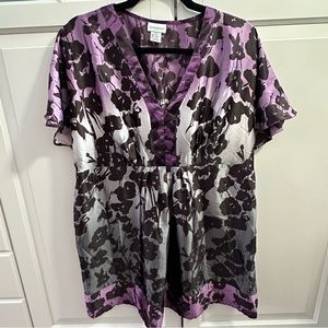 Maternity Blouse - V neck, Ombre, Flutter sleeves - EUC